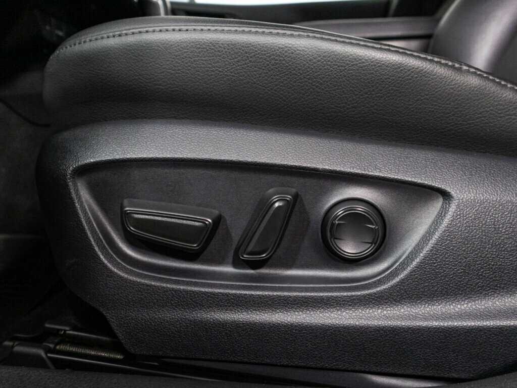 Toyota Camry с пробегом — 2021 год. Фото: #15