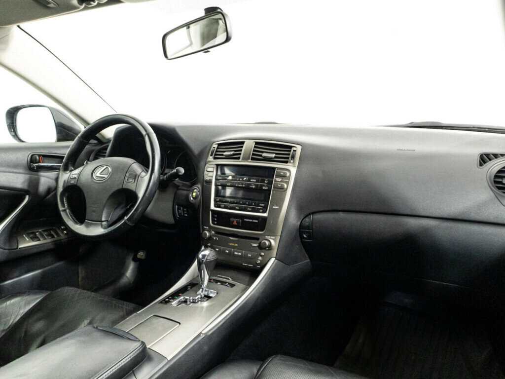 Lexus IS с пробегом — 2005 год. Фото: #8