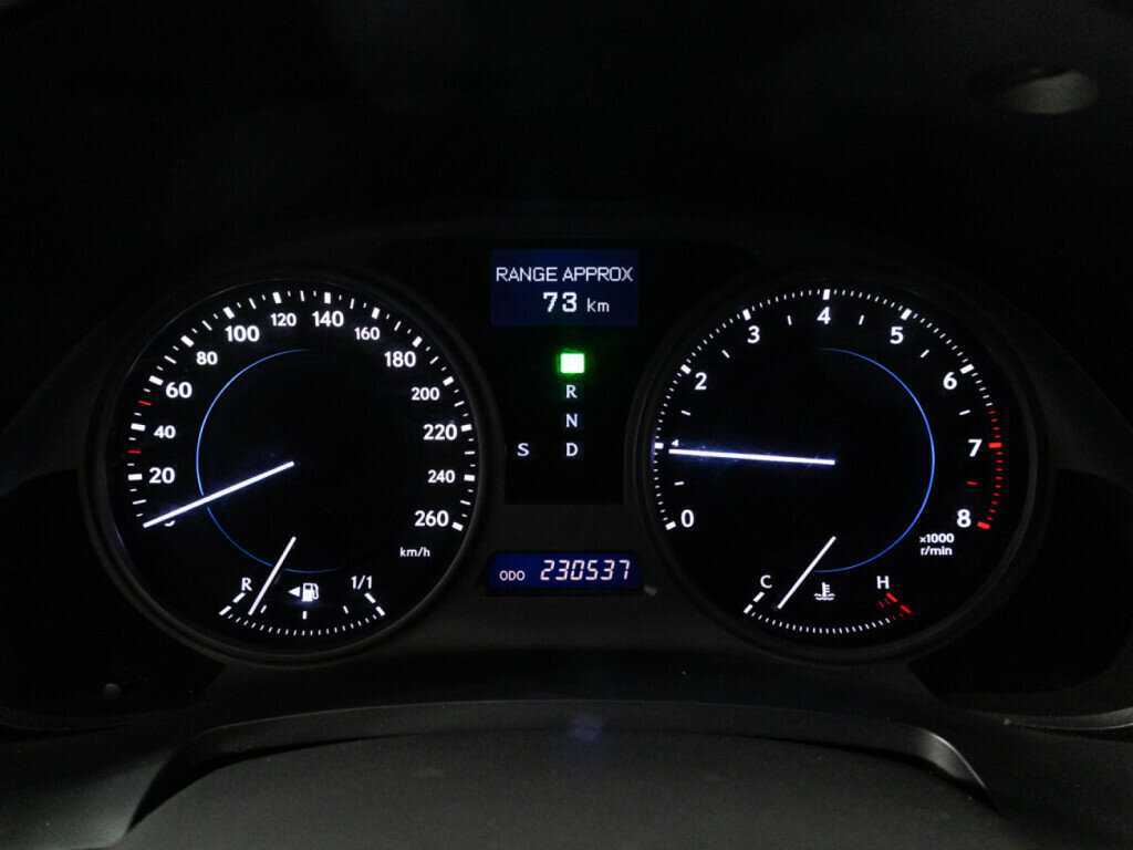 Lexus IS с пробегом — 2005 год. Фото: #11