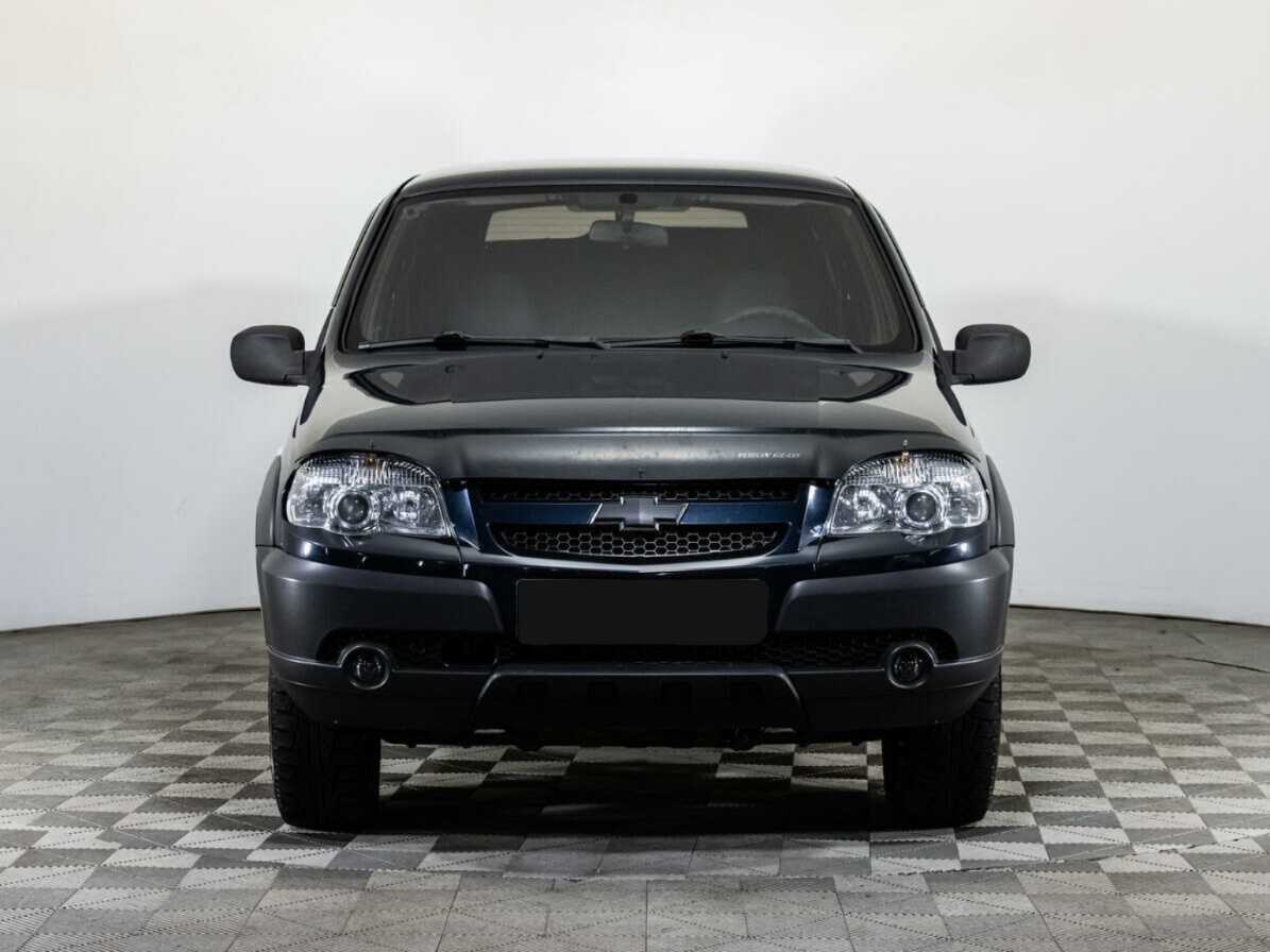 Chevrolet Niva с пробегом — 2011 год. Фото: #1