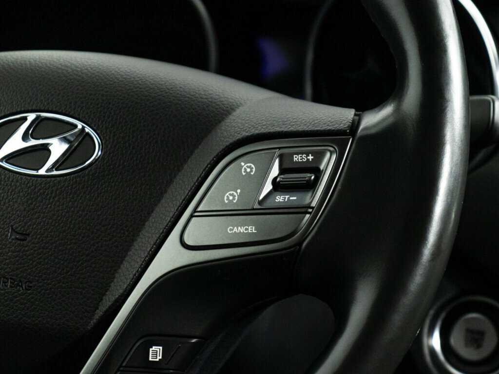 Hyundai Santa Fe с пробегом — 2017 год. Фото: #19