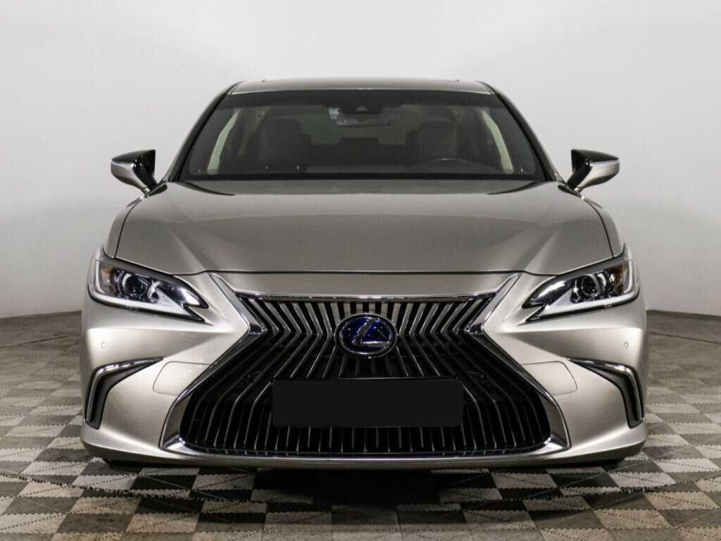 Lexus ES с пробегом — 2020 год. Фото: #1