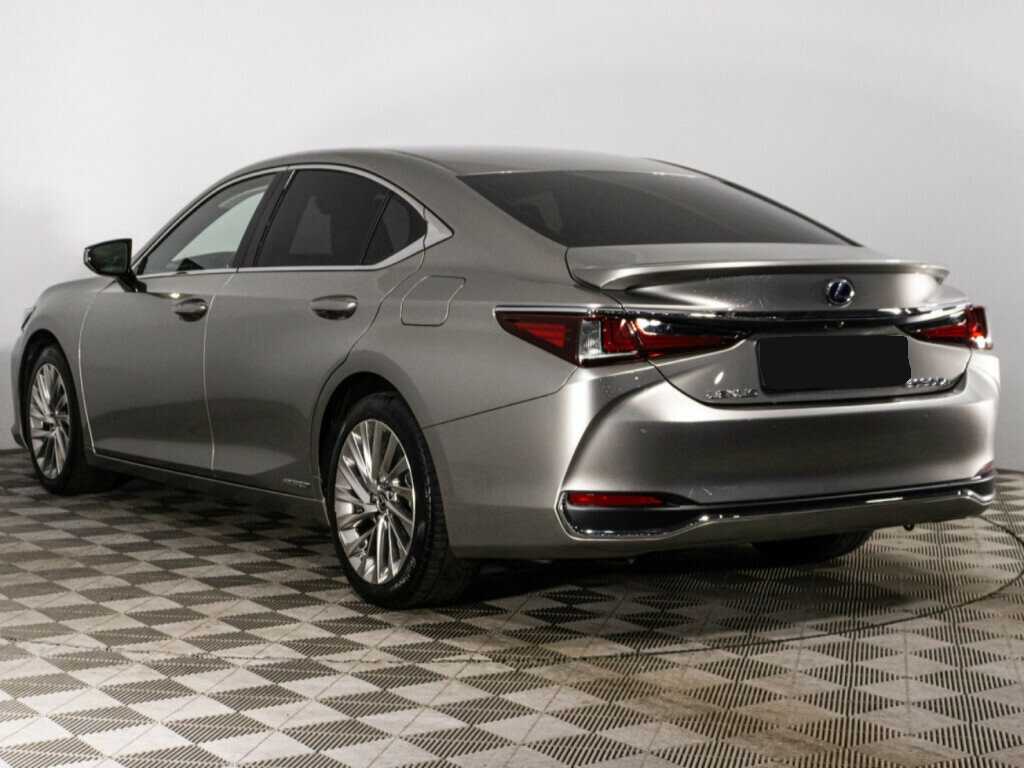 Lexus ES с пробегом — 2020 год. Фото: #6