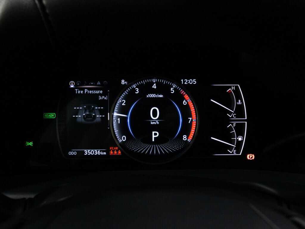 Lexus ES с пробегом — 2020 год. Фото: #11