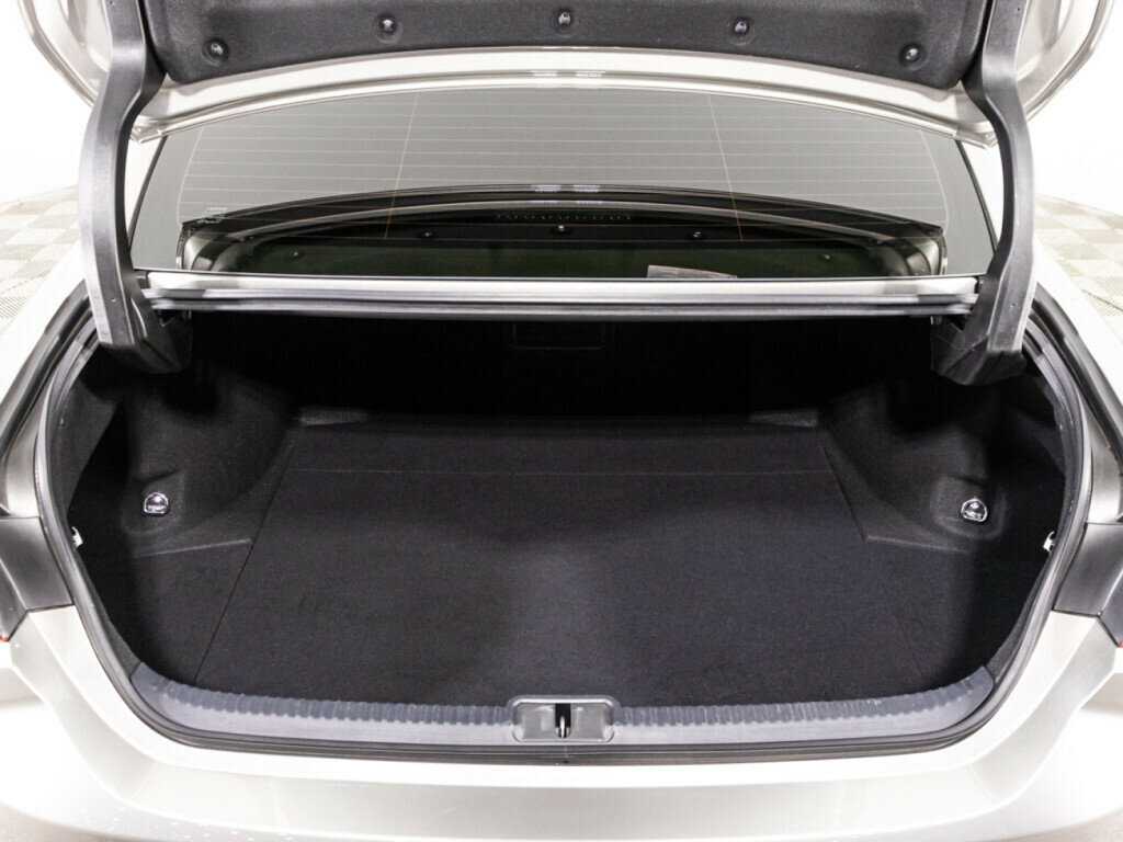 Lexus ES с пробегом — 2020 год. Фото: #14