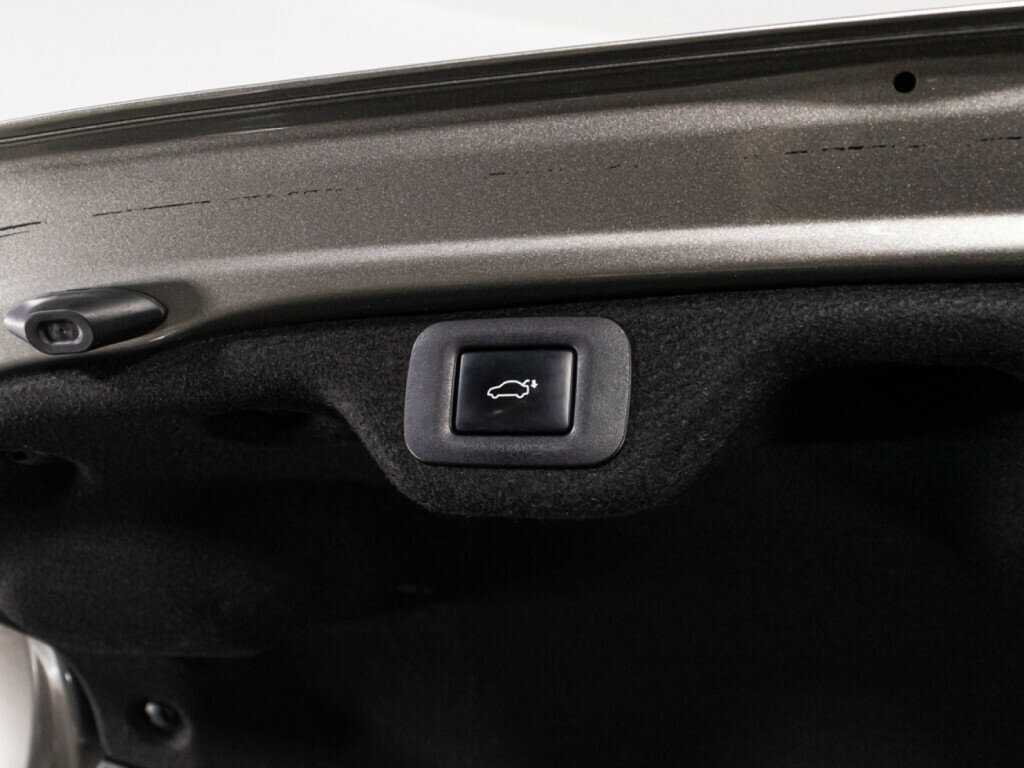 Lexus ES с пробегом — 2020 год. Фото: #15