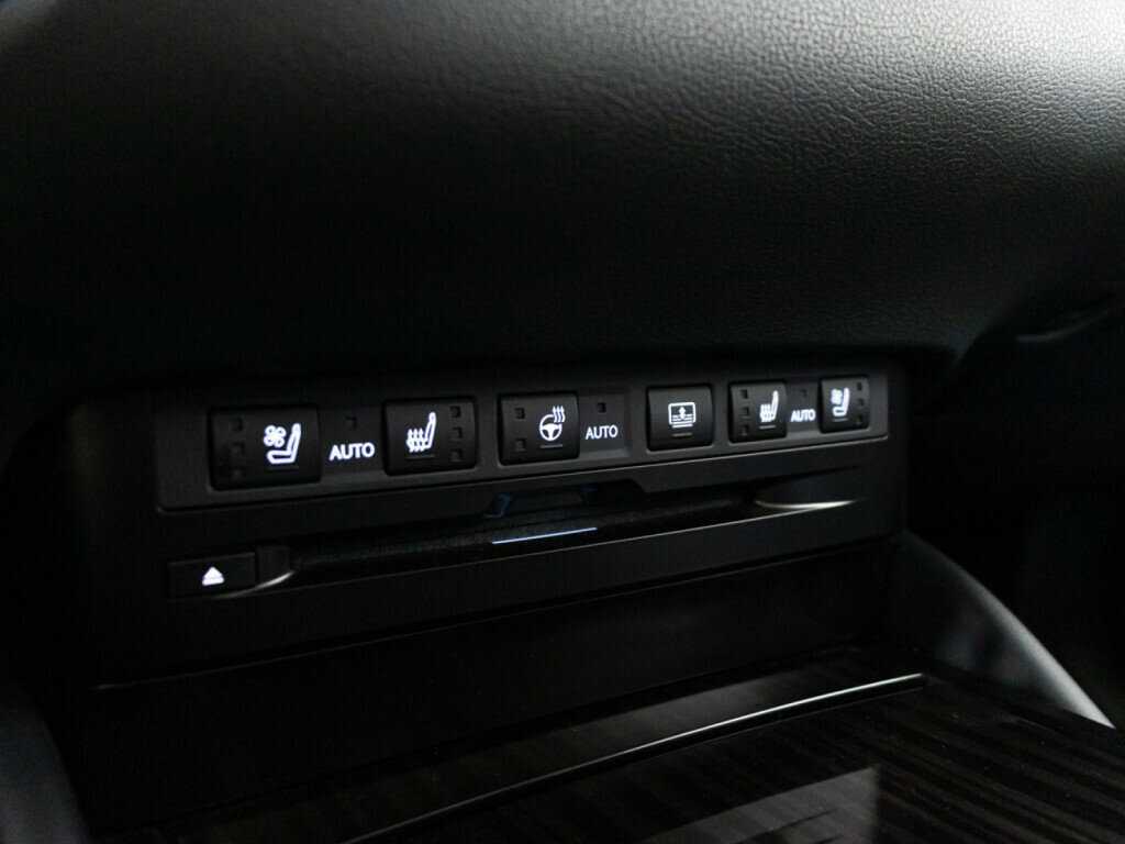 Lexus ES с пробегом — 2020 год. Фото: #19