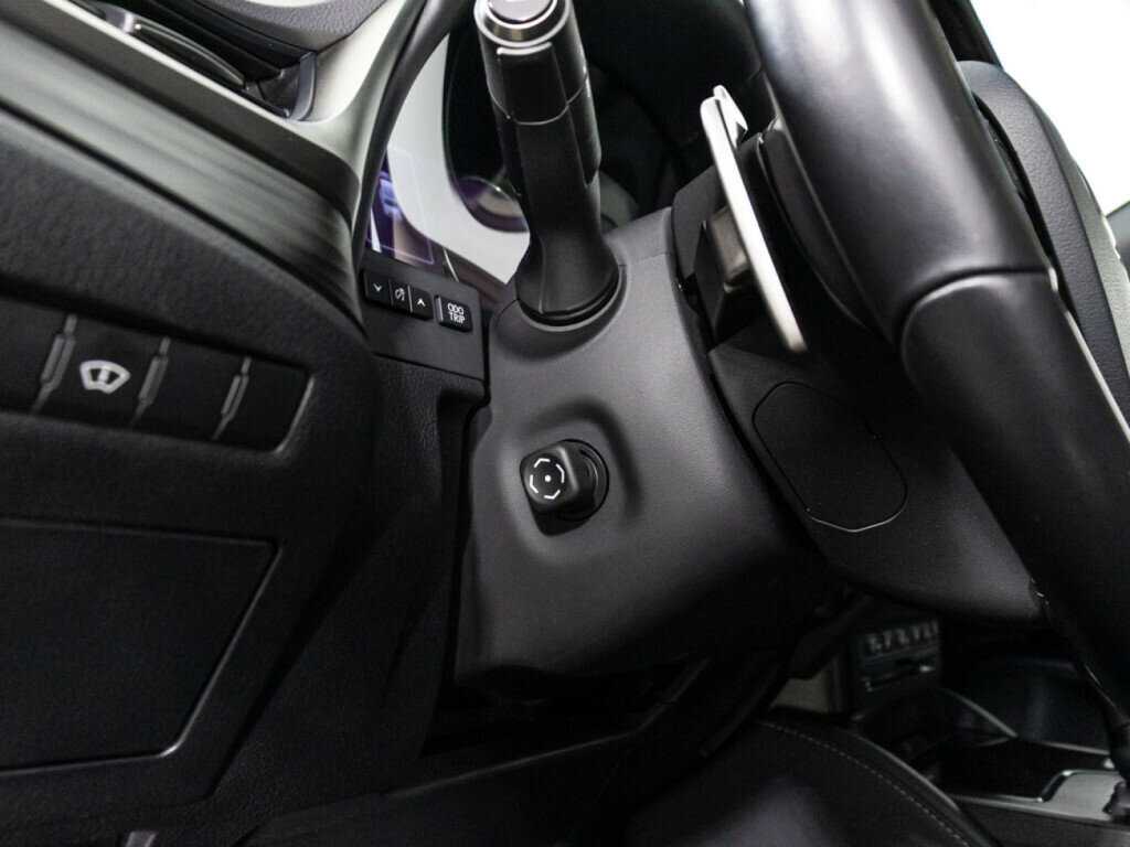 Lexus ES с пробегом — 2020 год. Фото: #22