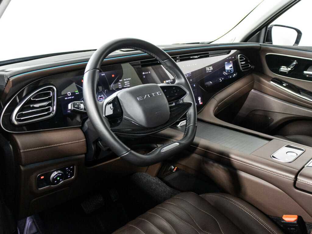 EXEED VX с пробегом — 2023 год. Фото: #10