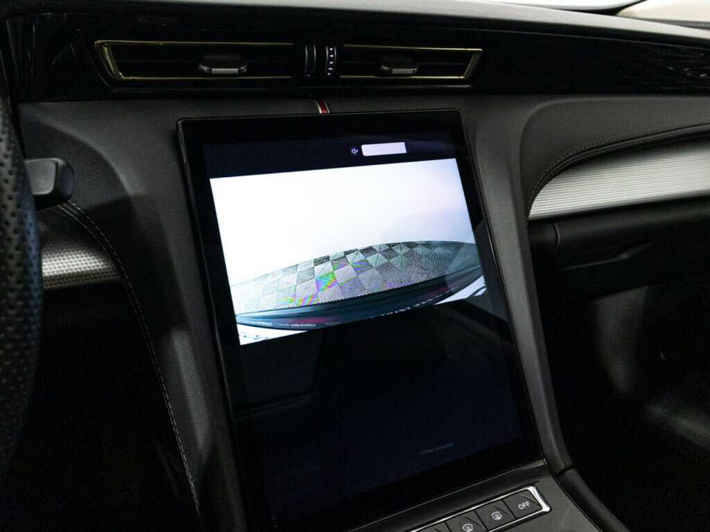 Hongqi H5 с пробегом — 2023 год. Фото: #15