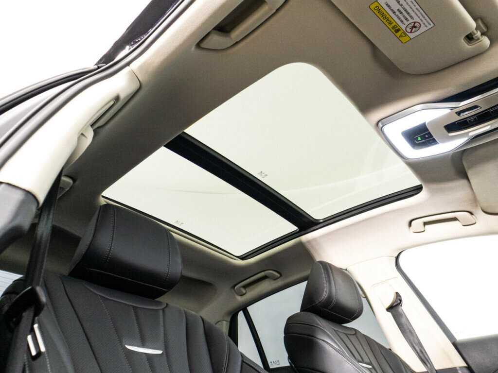 Hongqi H5 с пробегом — 2023 год. Фото: #18