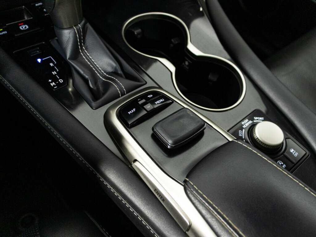 Lexus RX с пробегом — 2018 год. Фото: #20