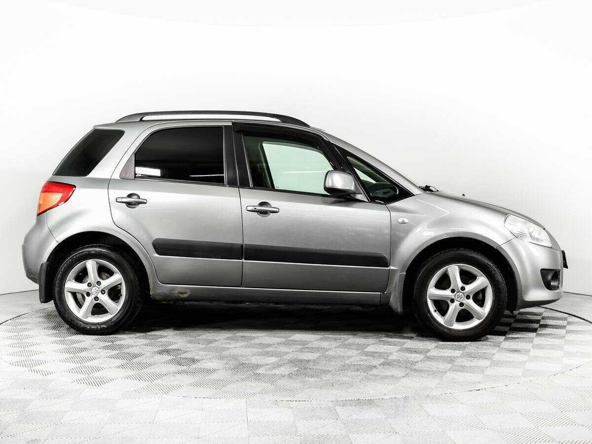 Suzuki SX4 с пробегом — 2008 год. Фото: #3