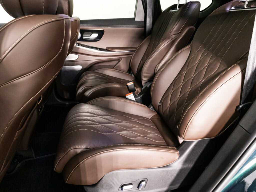 EXEED VX с пробегом — 2023 год. Фото: #9