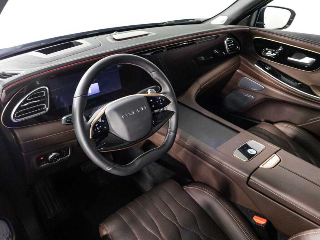 EXEED VX с пробегом — 2023 год. Фото: #10