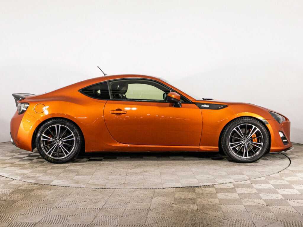 Toyota GT86 с пробегом — 2012 год. Фото: #3