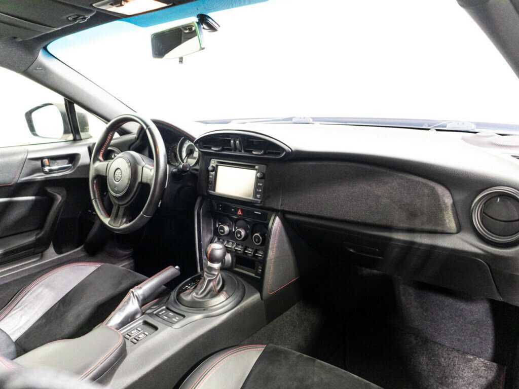 Toyota GT86 с пробегом — 2012 год. Фото: #8