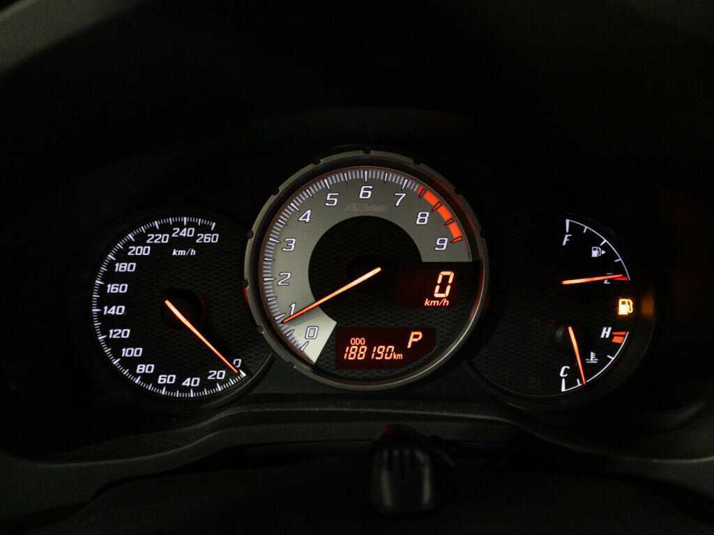 Toyota GT86 с пробегом — 2012 год. Фото: #11