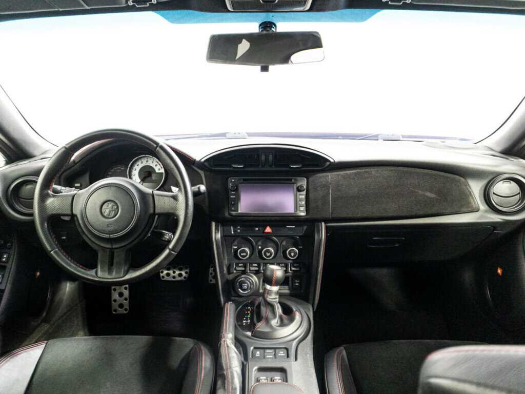 Toyota GT86 с пробегом — 2012 год. Фото: #12