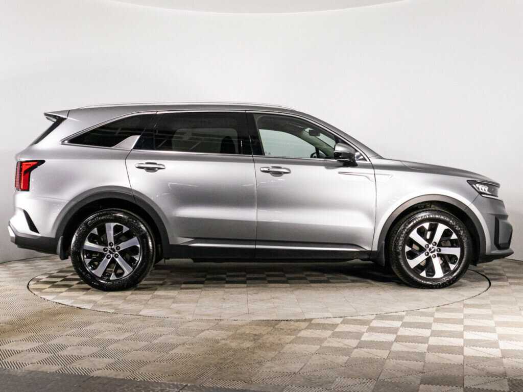 Kia Sorento с пробегом — 2023 год. Фото: #3