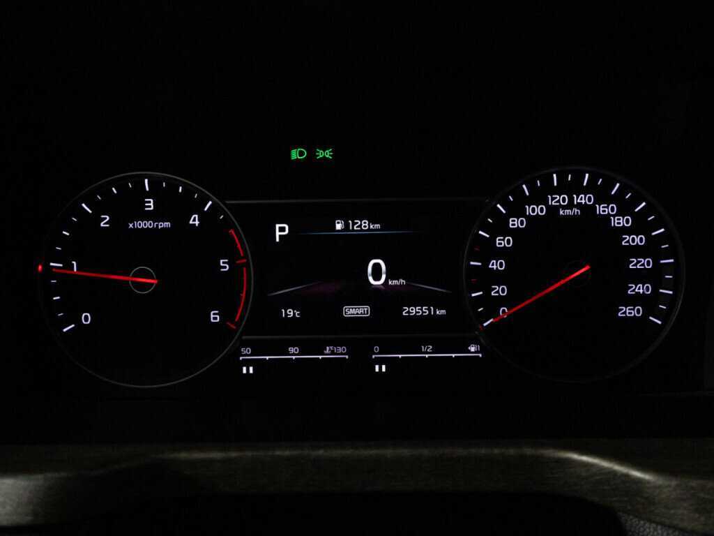 Kia Sorento с пробегом — 2023 год. Фото: #11