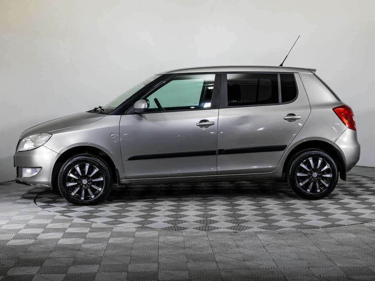 Skoda Fabia с пробегом — 2011 год. Фото: #7
