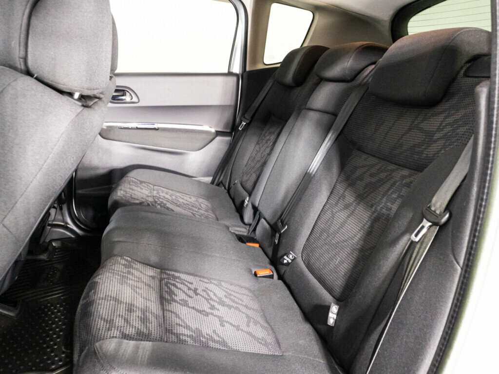 Peugeot 3008 с пробегом — 2012 год. Фото: #9