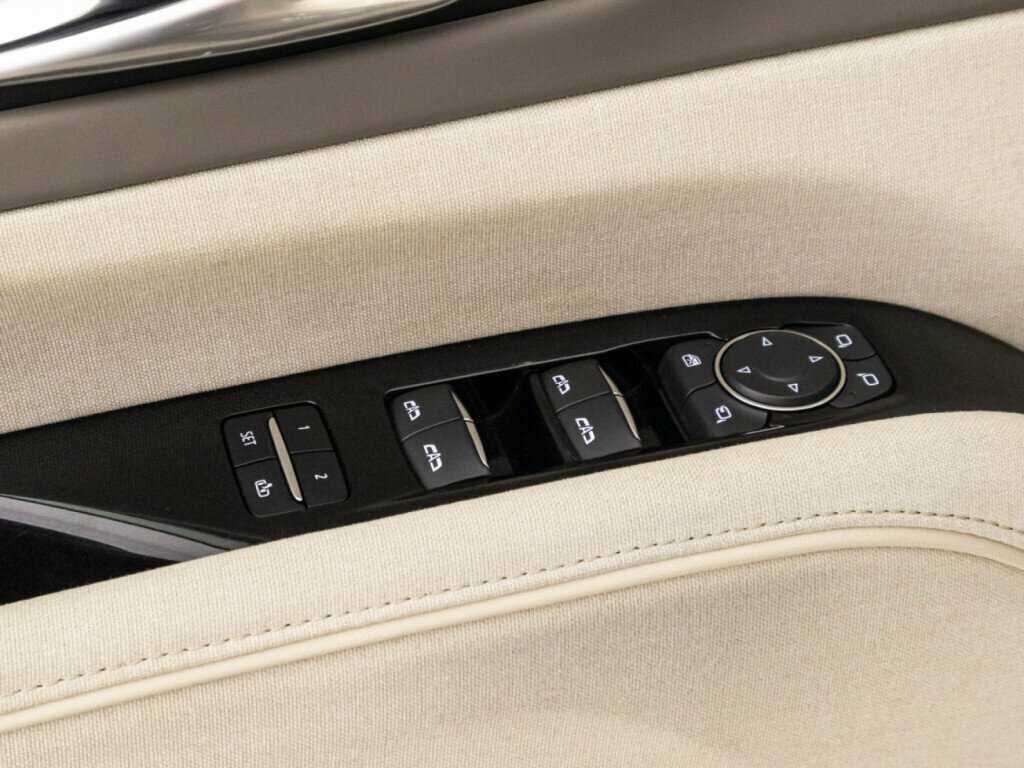 Cadillac Escalade с пробегом — 2021 год. Фото: #25