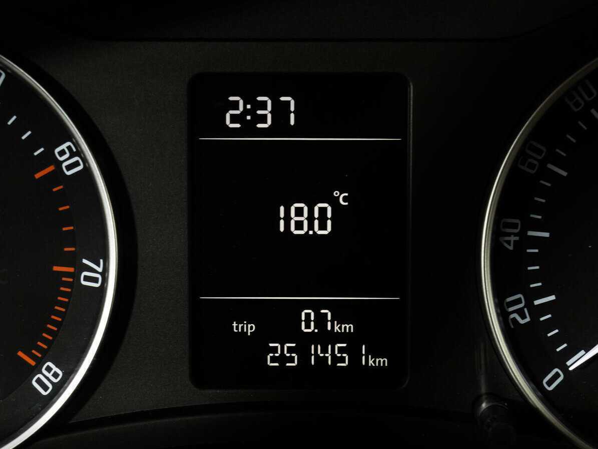 Skoda Octavia с пробегом — 2010 год. Фото: #12