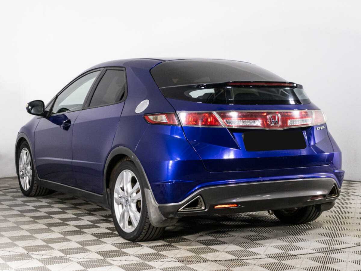 Honda Civic с пробегом — 2011 год. Фото: #6