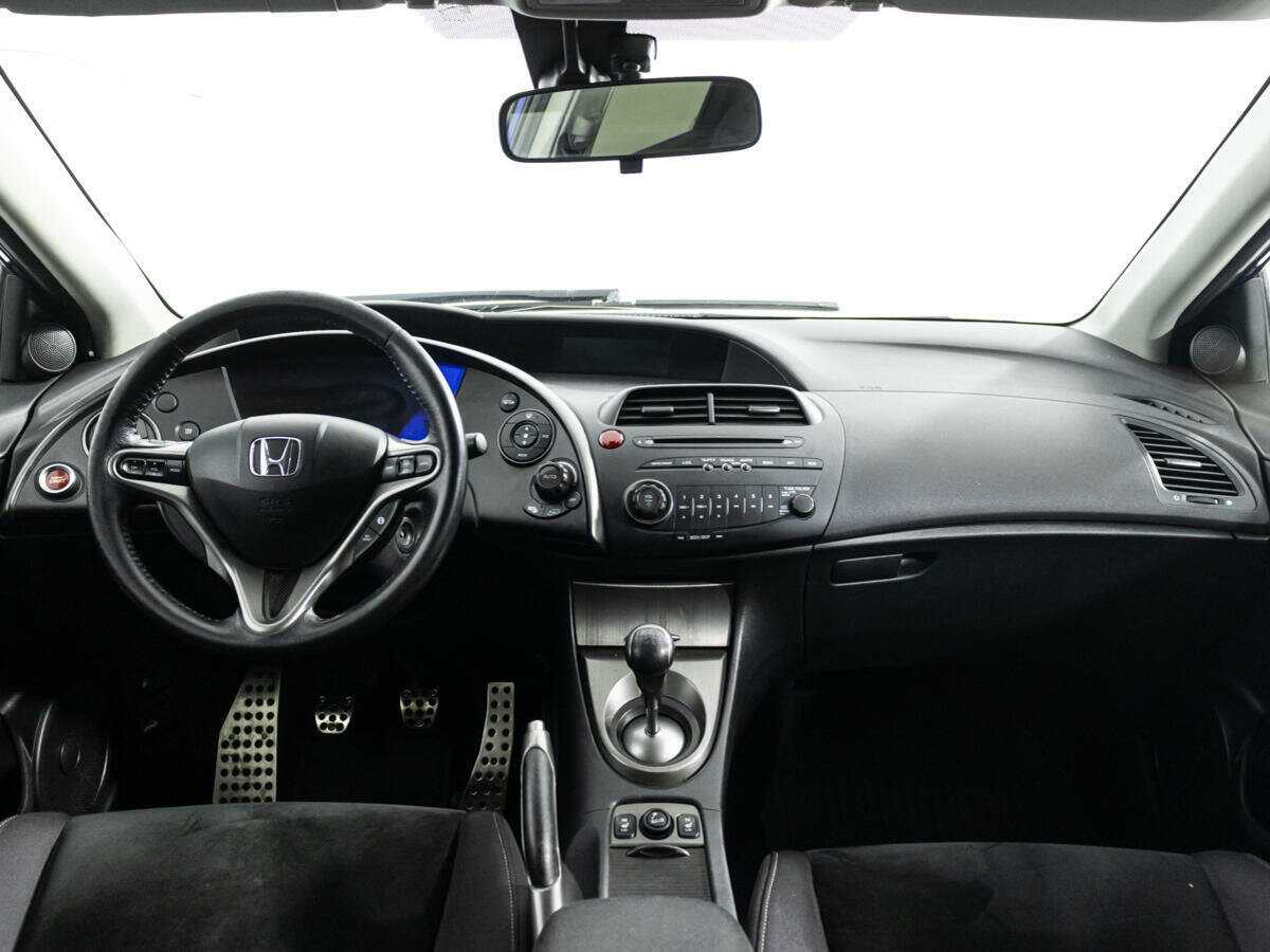 Honda Civic с пробегом — 2011 год. Фото: #12