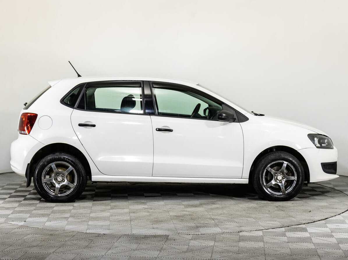 Volkswagen Polo с пробегом — 2010 год. Фото: #3