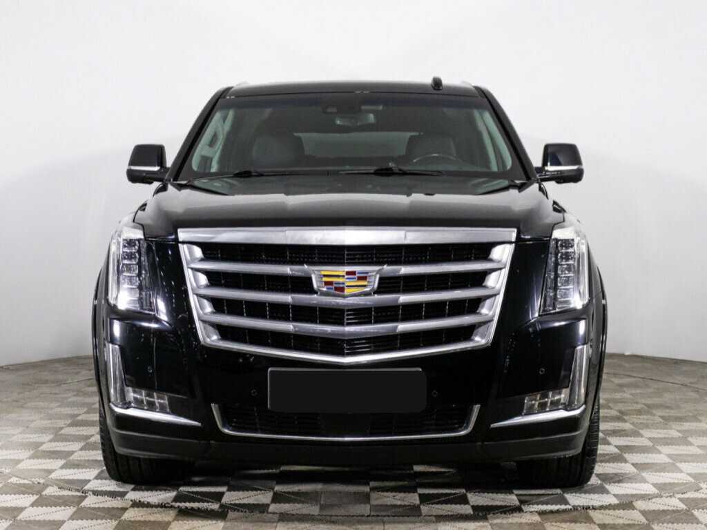 Cadillac Escalade с пробегом — 2018 год. Фото: #1