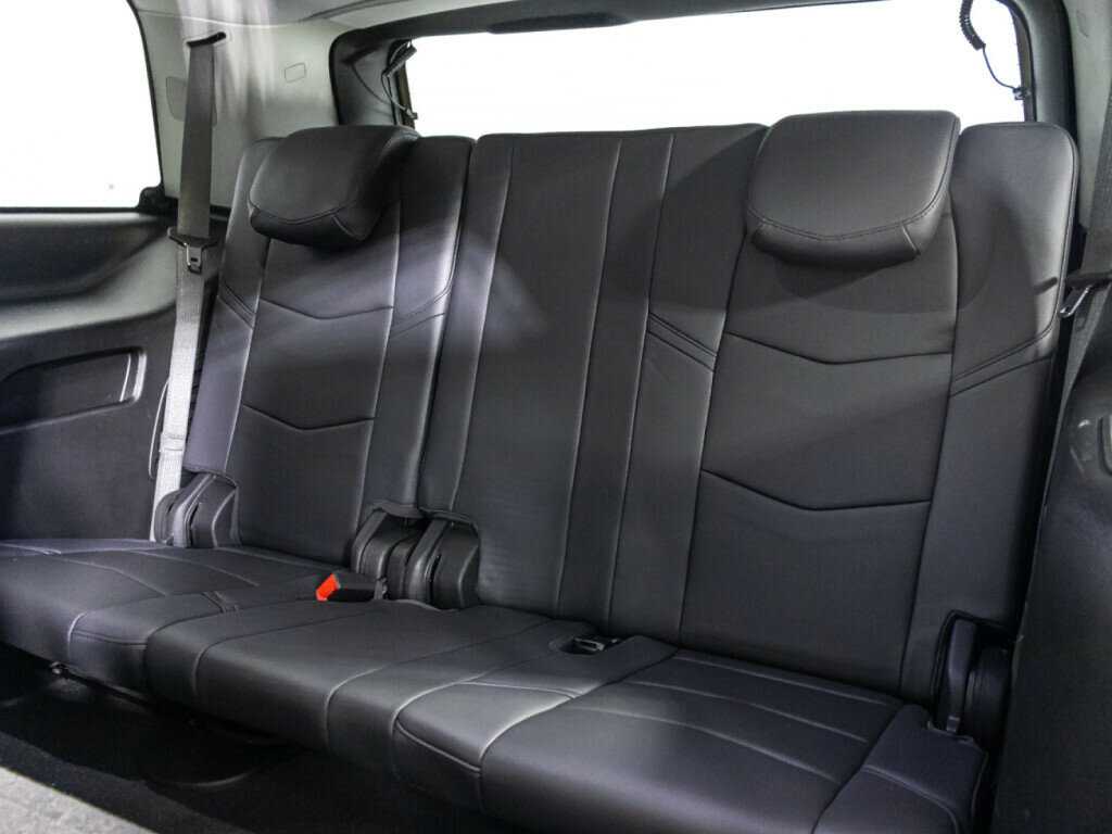 Cadillac Escalade с пробегом — 2018 год. Фото: #17