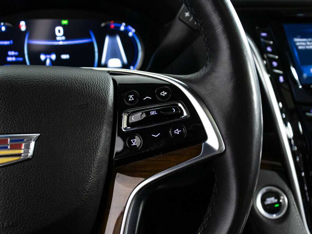 Cadillac Escalade с пробегом — 2018 год. Фото: #27