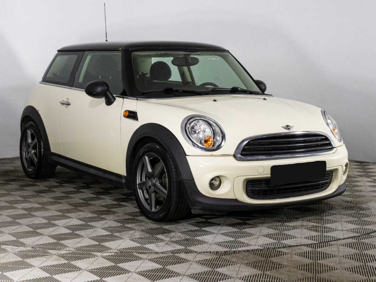 Mini Hatch с пробегом — 2011 год. Фото: #2