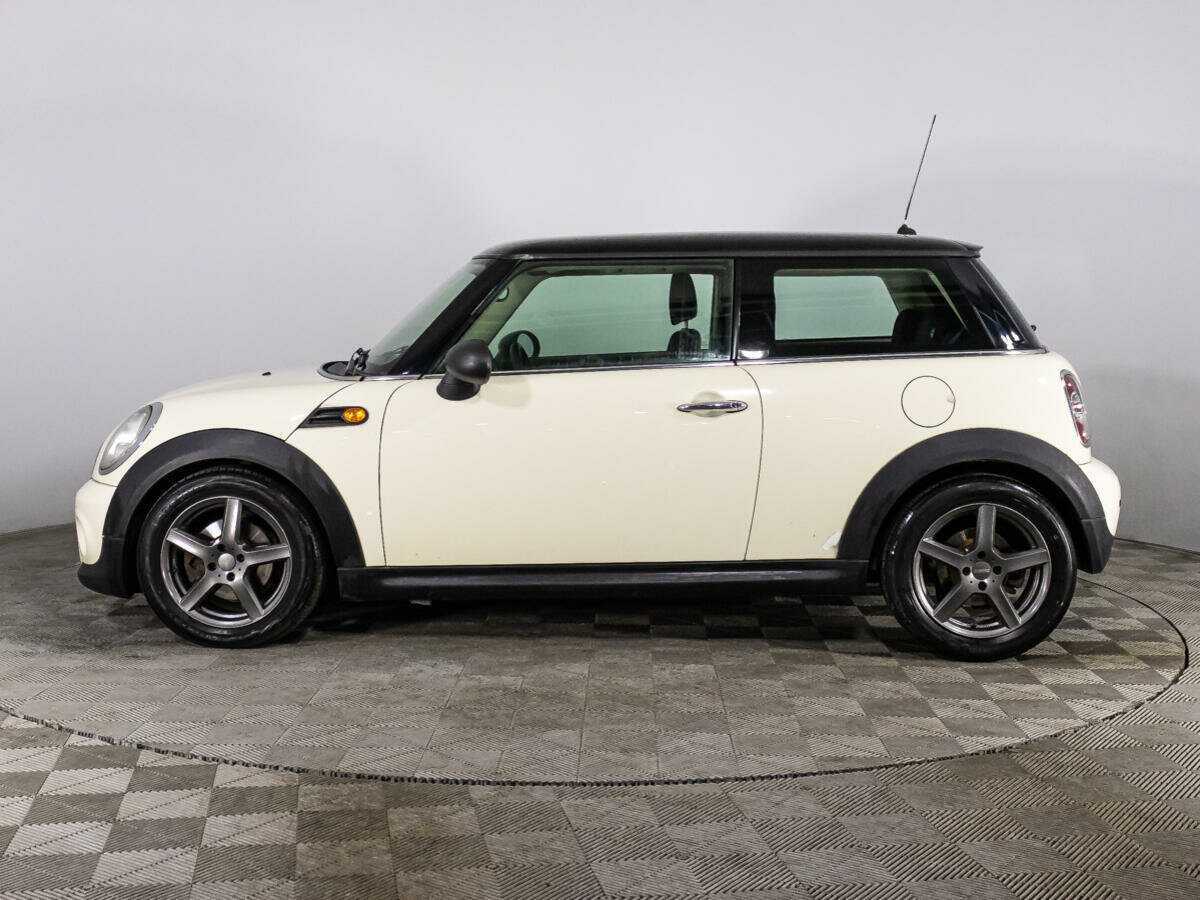 Mini Hatch с пробегом — 2011 год. Фото: #7