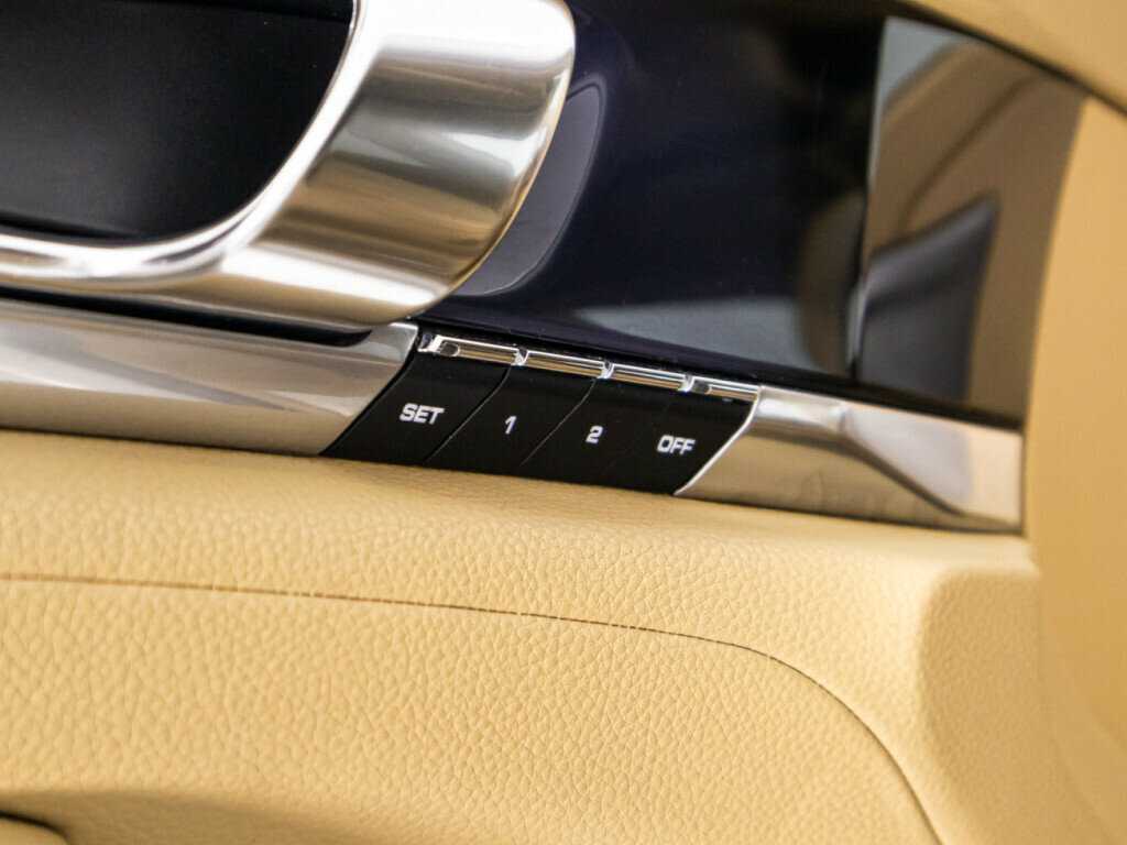 Porsche Panamera с пробегом — 2010 год. Фото: #13