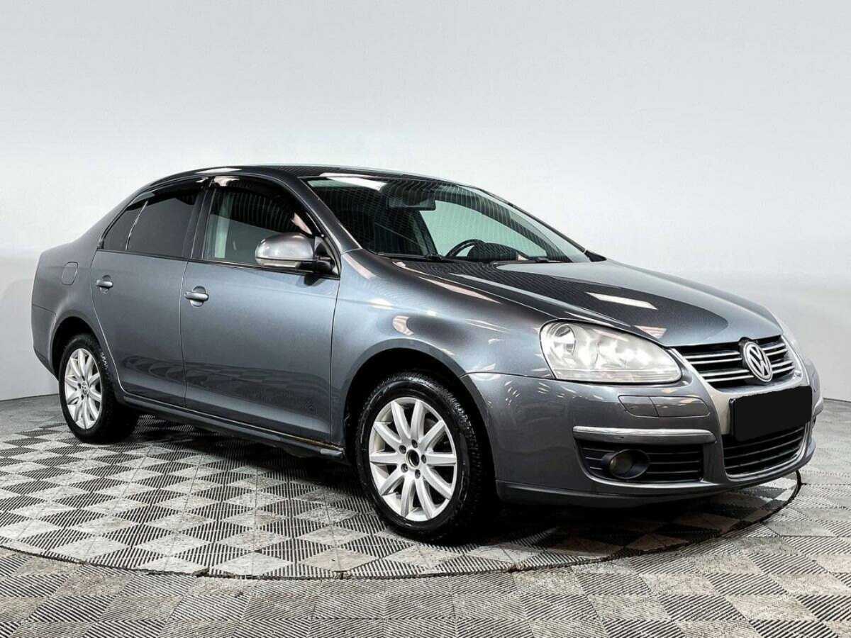 Volkswagen Jetta с пробегом — 2009 год. Фото: #2