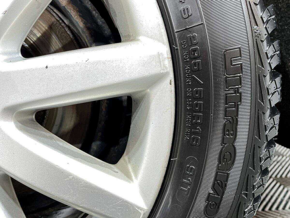 Volkswagen Jetta с пробегом — 2009 год. Фото: #17