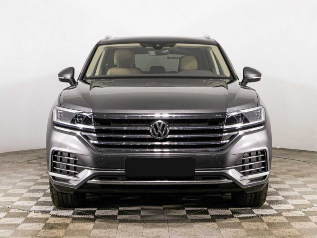 Volkswagen Touareg с пробегом — 2020 год. Фото: #1