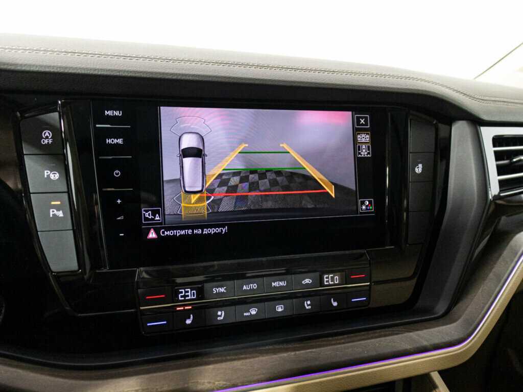 Volkswagen Touareg с пробегом — 2020 год. Фото: #17