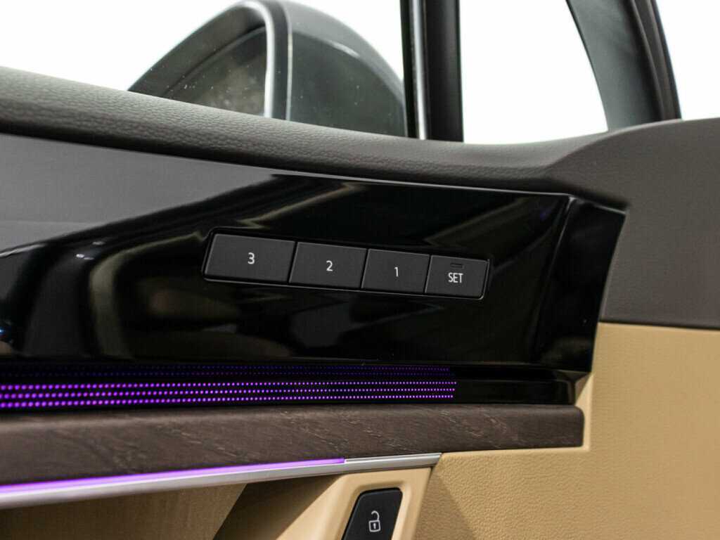 Volkswagen Touareg с пробегом — 2020 год. Фото: #22