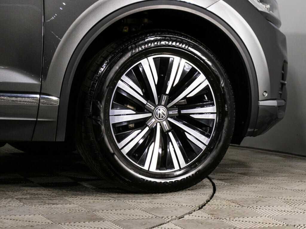 Volkswagen Touareg с пробегом — 2020 год. Фото: #28