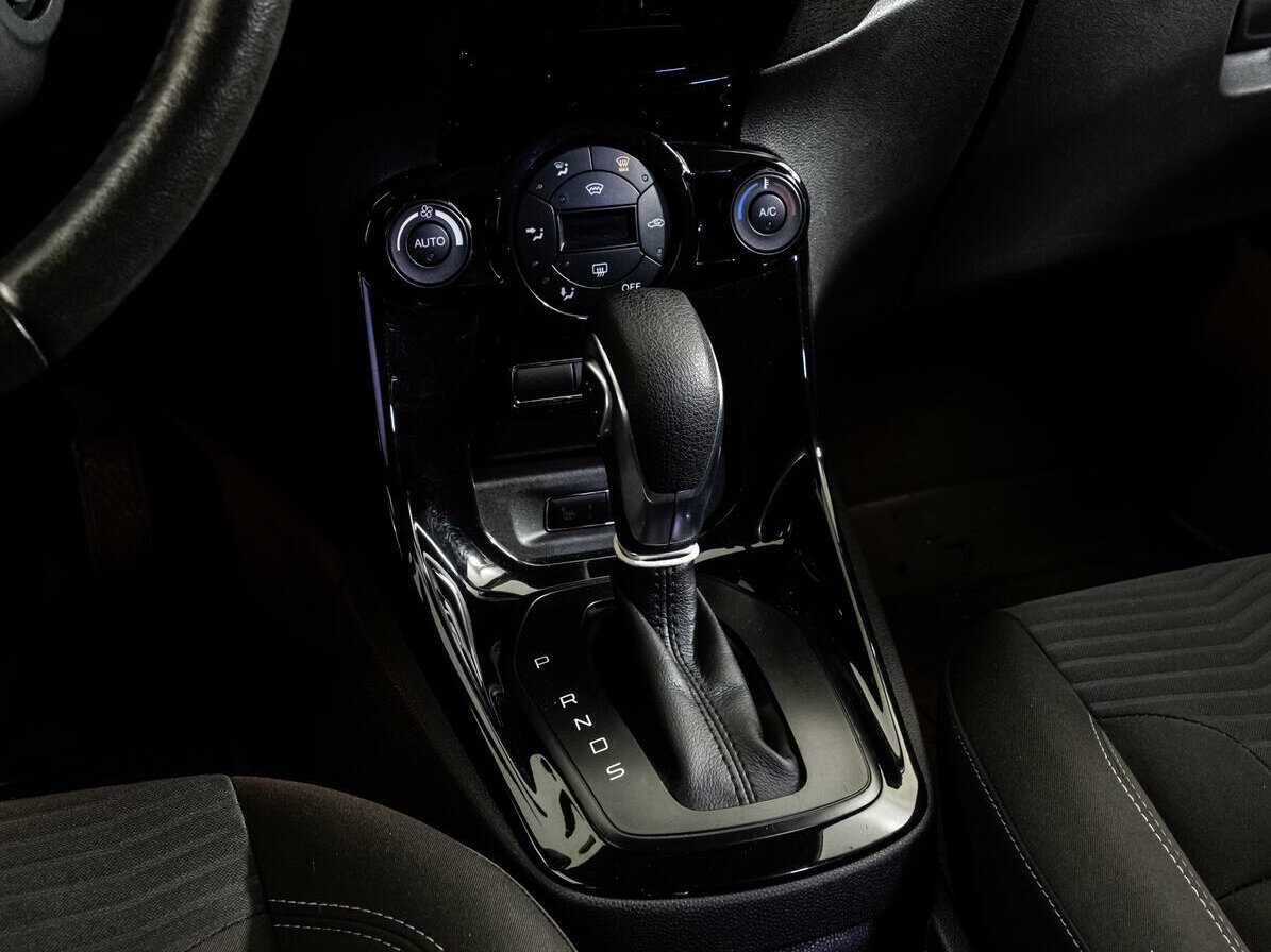 Ford Fiesta с пробегом — 2017 год. Фото: #9