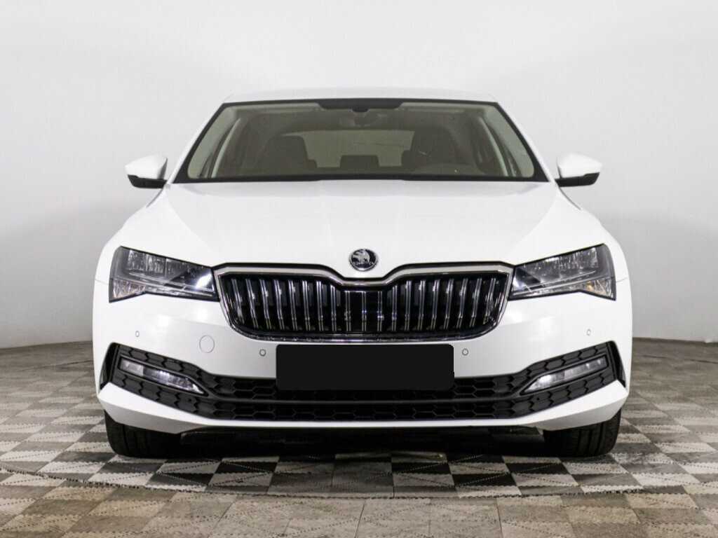 Skoda Superb с пробегом — 2021 год. Фото: #1