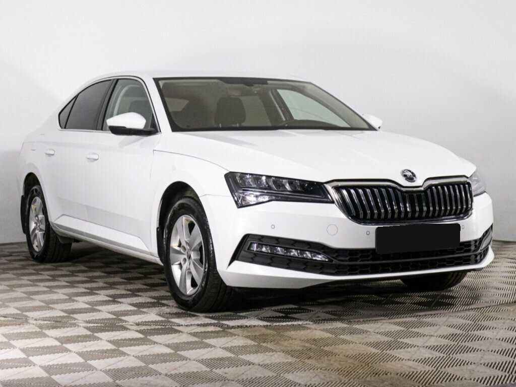 Skoda Superb с пробегом — 2021 год. Фото: #2