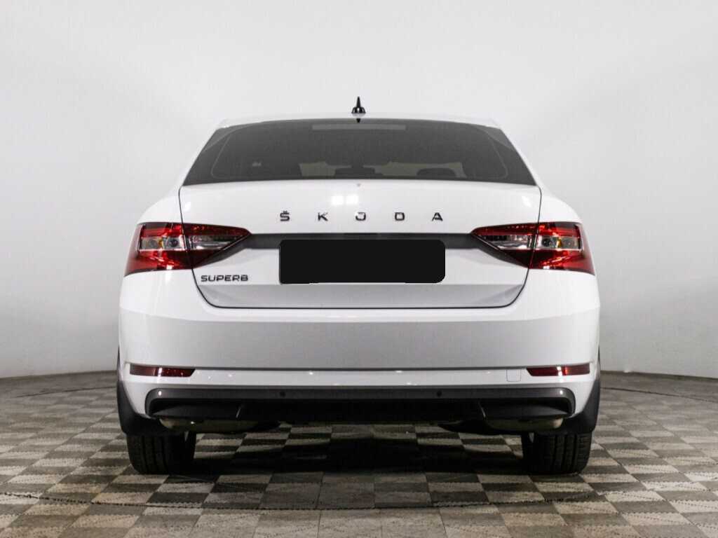 Skoda Superb с пробегом — 2021 год. Фото: #5