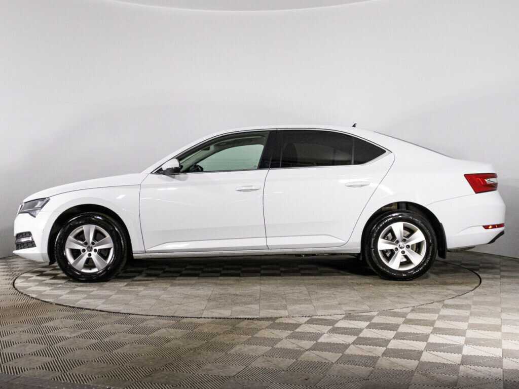 Skoda Superb с пробегом — 2021 год. Фото: #7