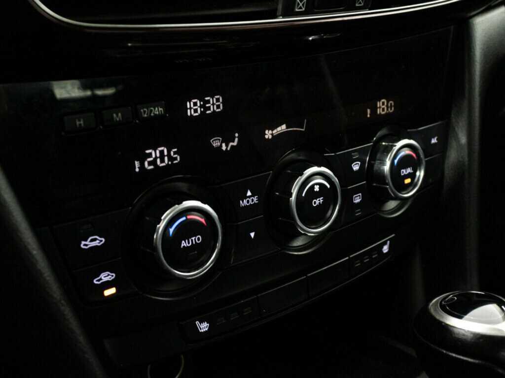 Mazda 6 с пробегом — 2014 год. Фото: #16